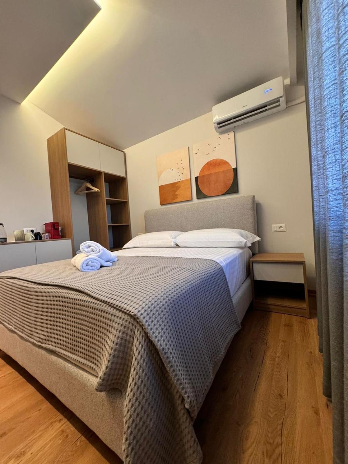 Izi Boutique Daire Tiran Dış mekan fotoğraf