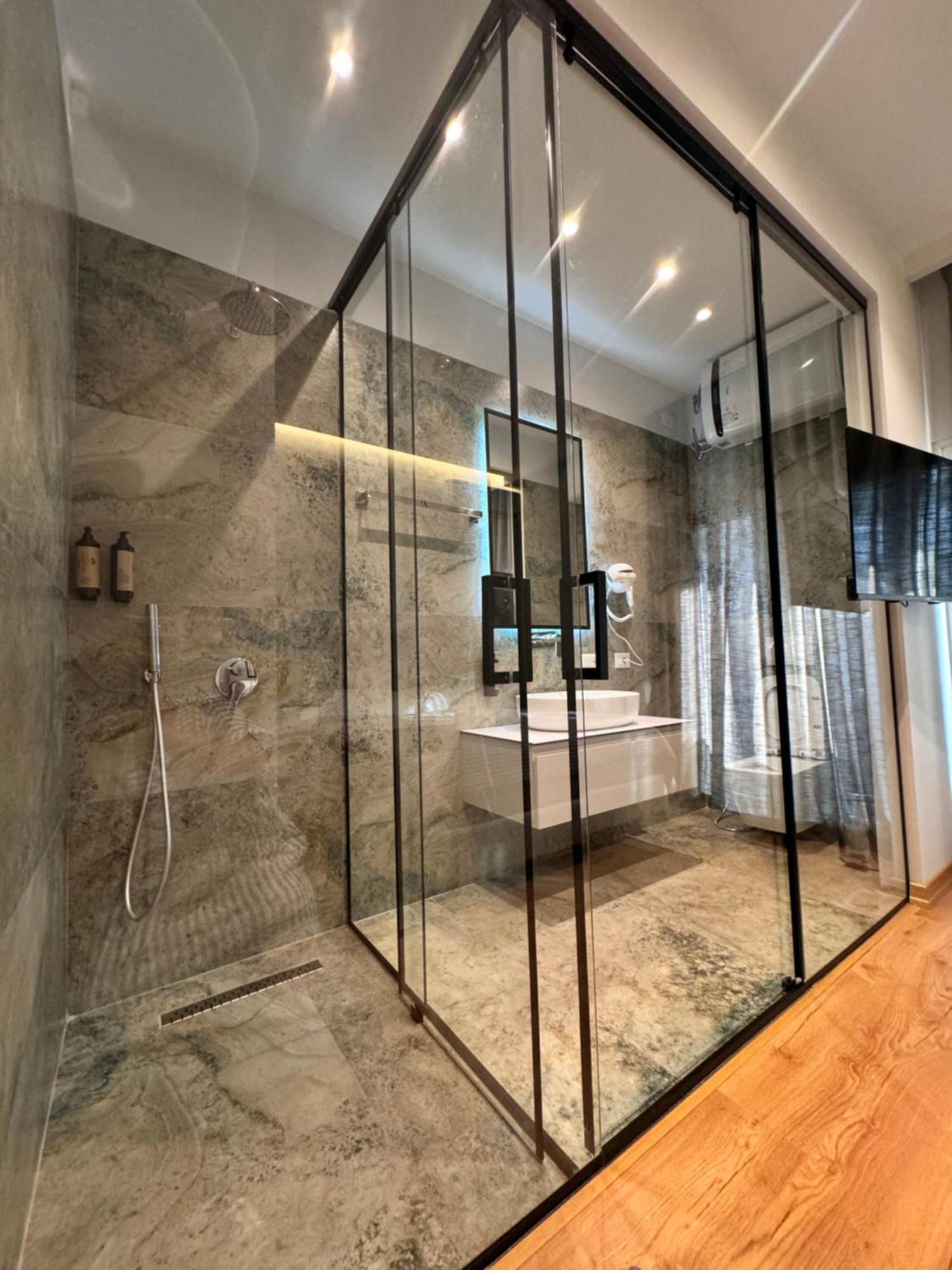 Izi Boutique Daire Tiran Dış mekan fotoğraf