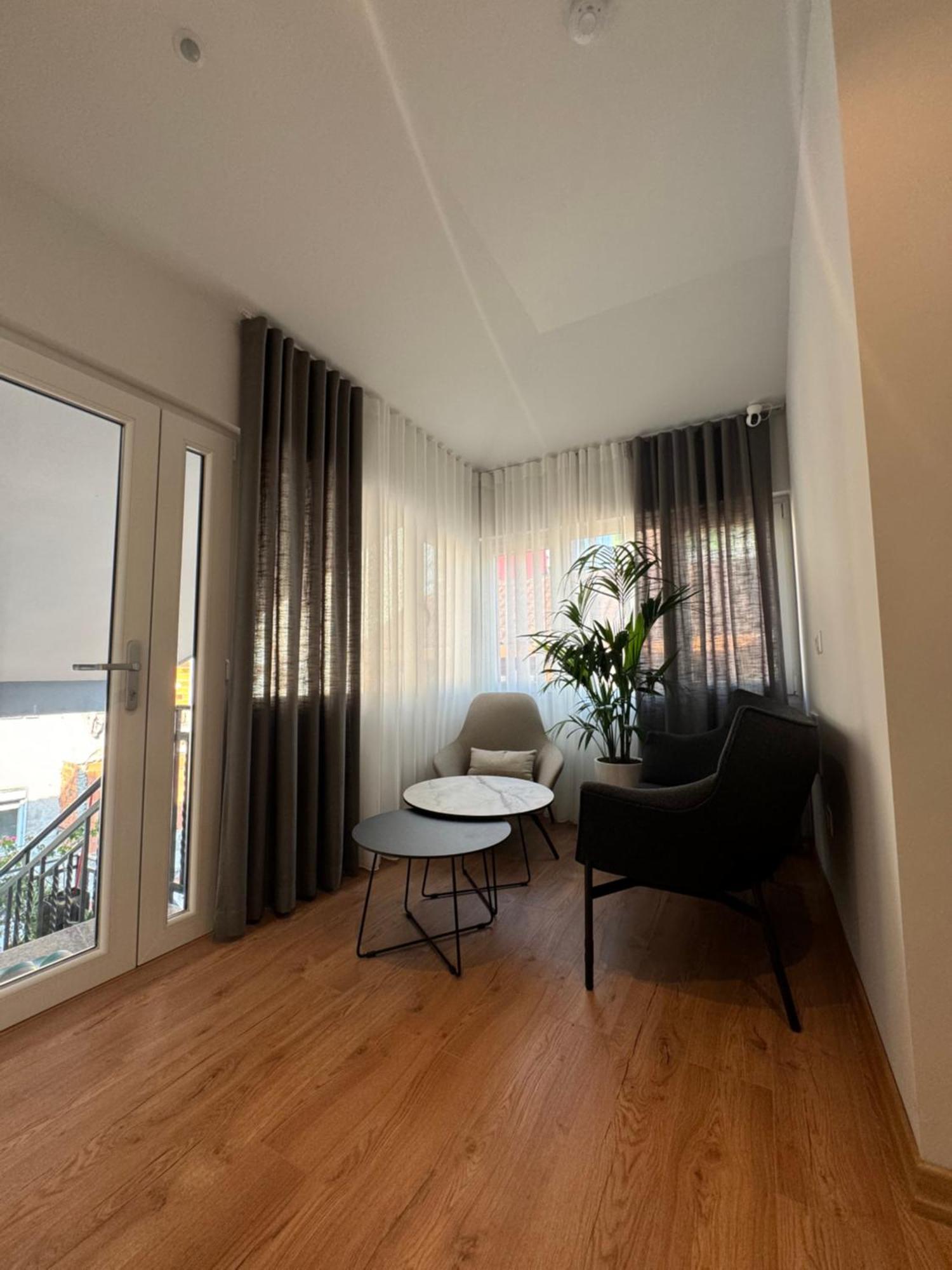 Izi Boutique Daire Tiran Dış mekan fotoğraf